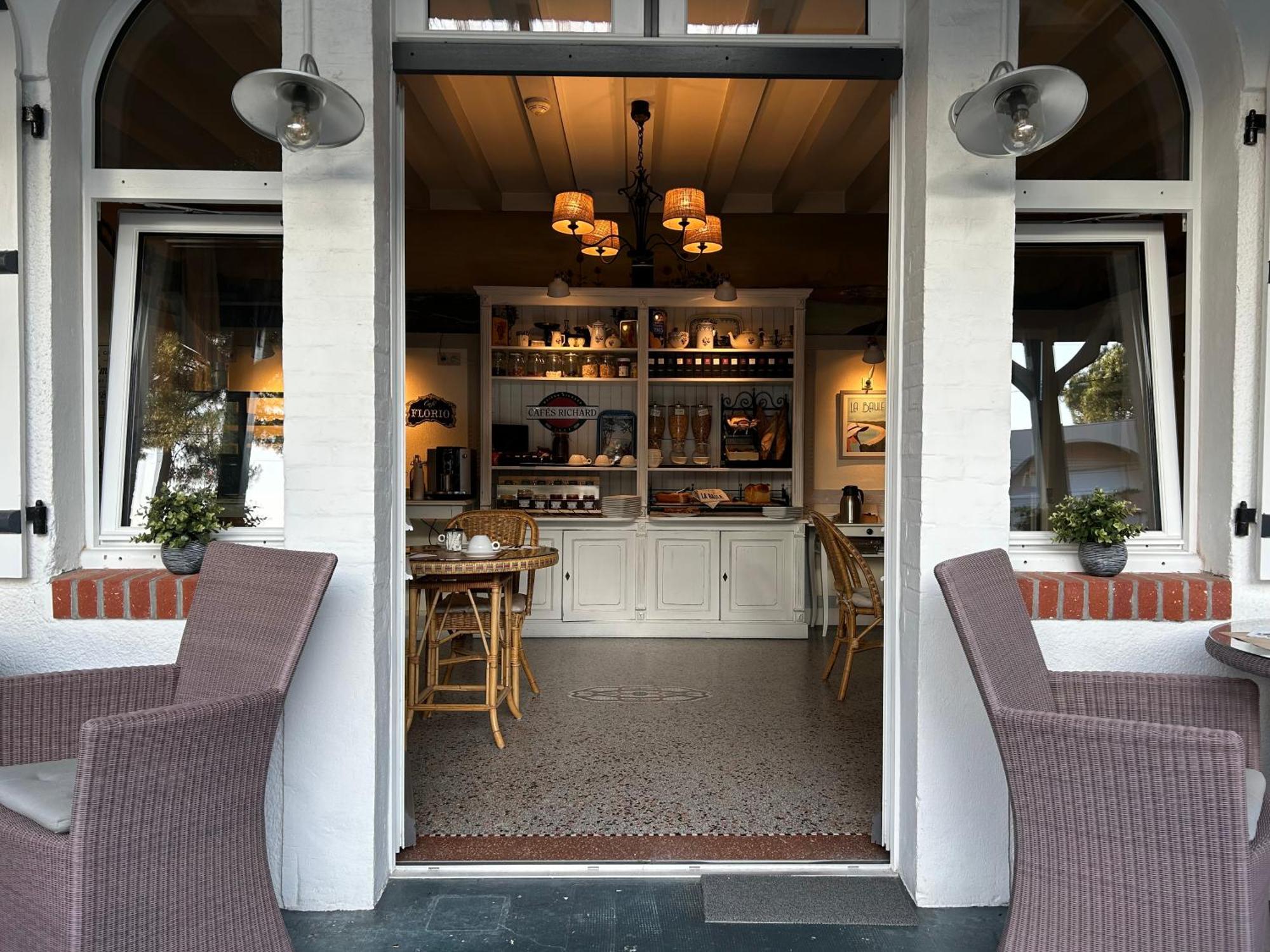 Hotel Ty Gwenn La Baule Екстериор снимка